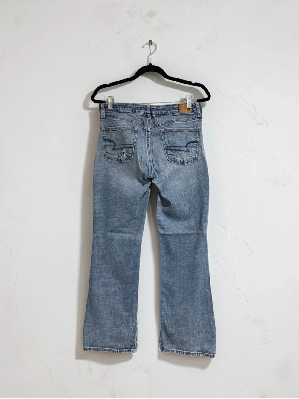 American Eagle Skinny Kick Jeans Size 10 Short Distressed Light Wash Bootcut Y2K